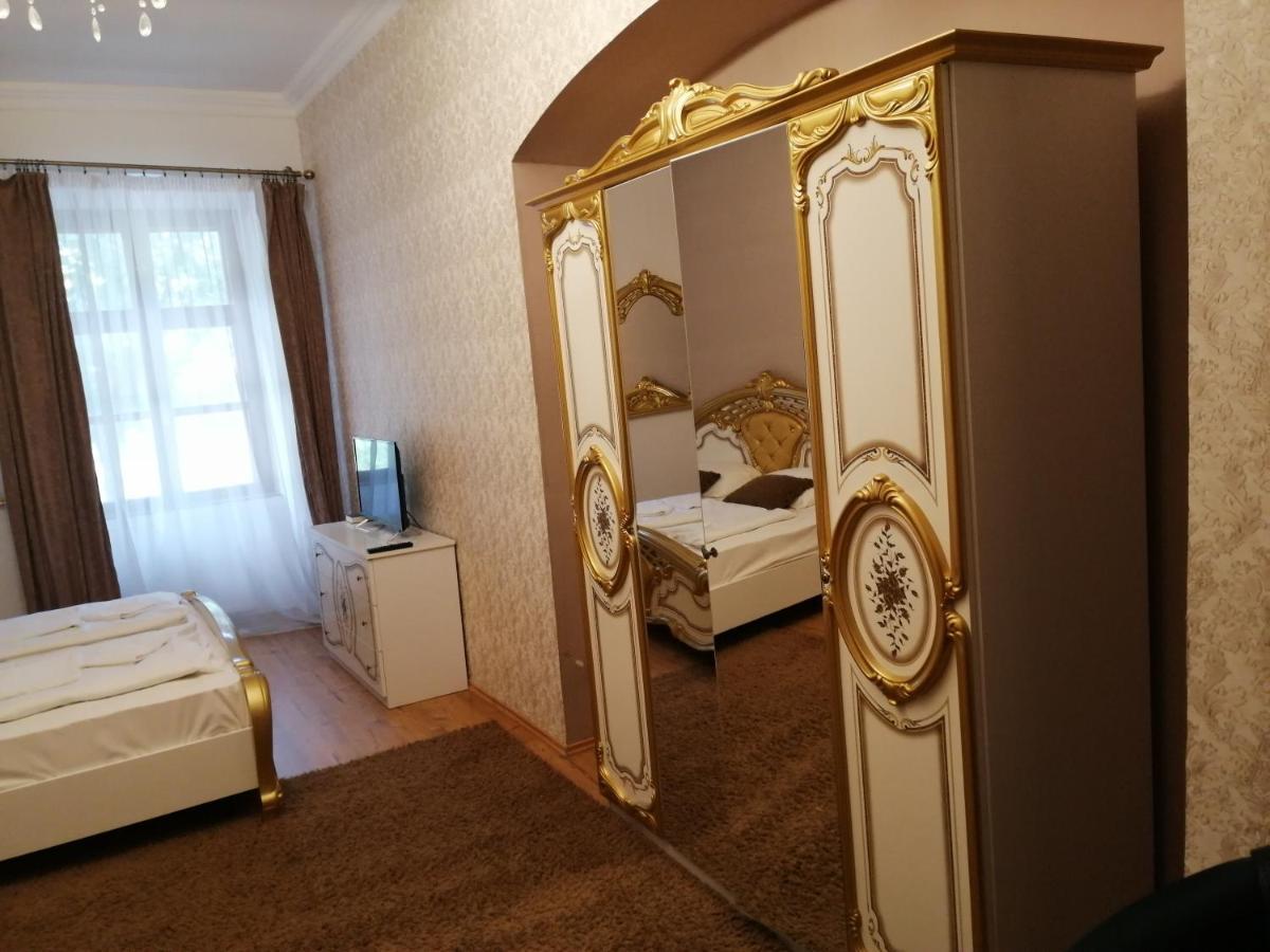 Korona Szálló Sárvár Exterior foto
